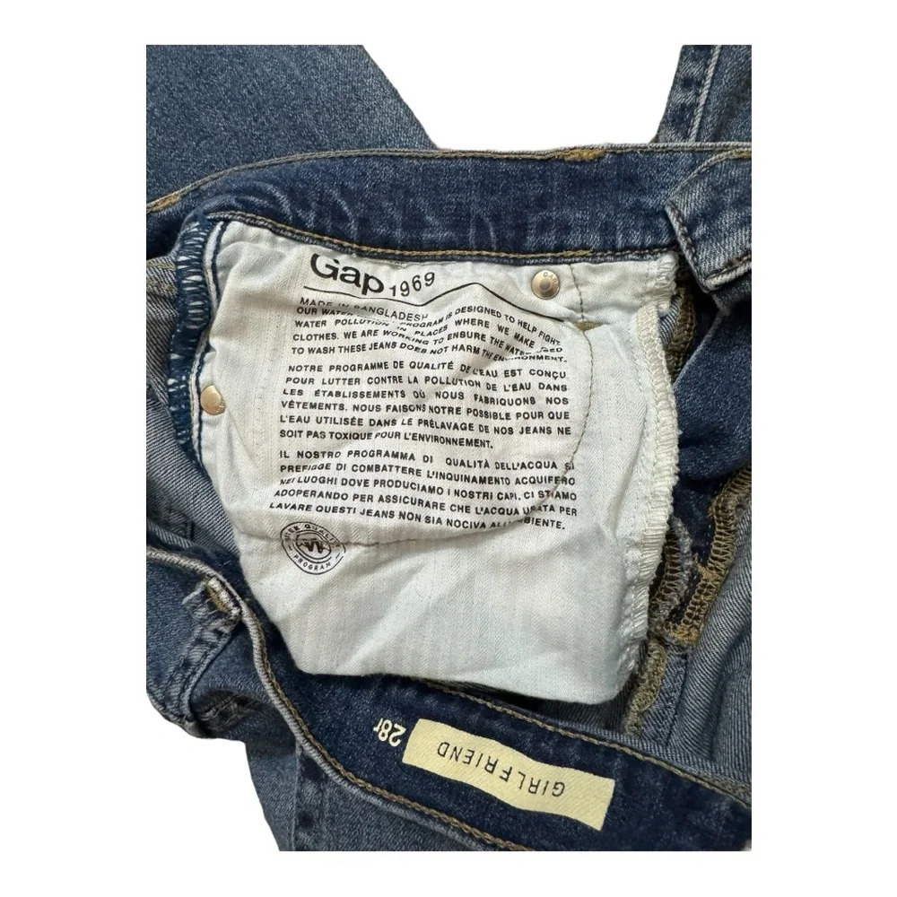 Gap | Girlfriend Jeans - Picture 4 of 7